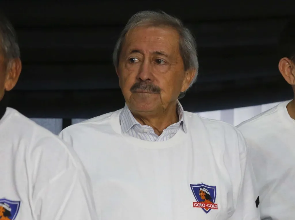 Leonardo Véliz sin piedad con Damián Pizarro.