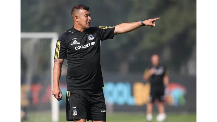 El entrenador de Colo Colo afina detalles para el debut en Copa Libertadores. (Foto: Colo Colo)