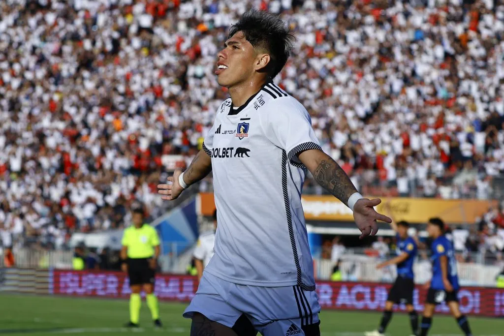 Carlos Palacios podría ser titular en Colo Colo ante Godoy Cruz. (Foto: Marcelo Hernández/Photosport)