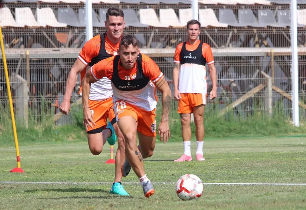 Francisco Arancibia es adulado en Cobreloa (Club de Deportes Cobreloa)
