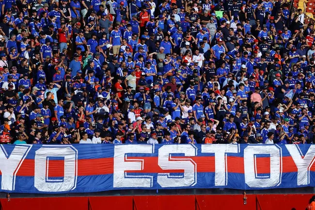 Los hinchas azules están ansiosos por ver al club de sus amores | FOTO: Marcelo Hernandez/Photosport