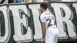Galdames celebró junto a los hinchas de Vasco su primer gol en Brasil.