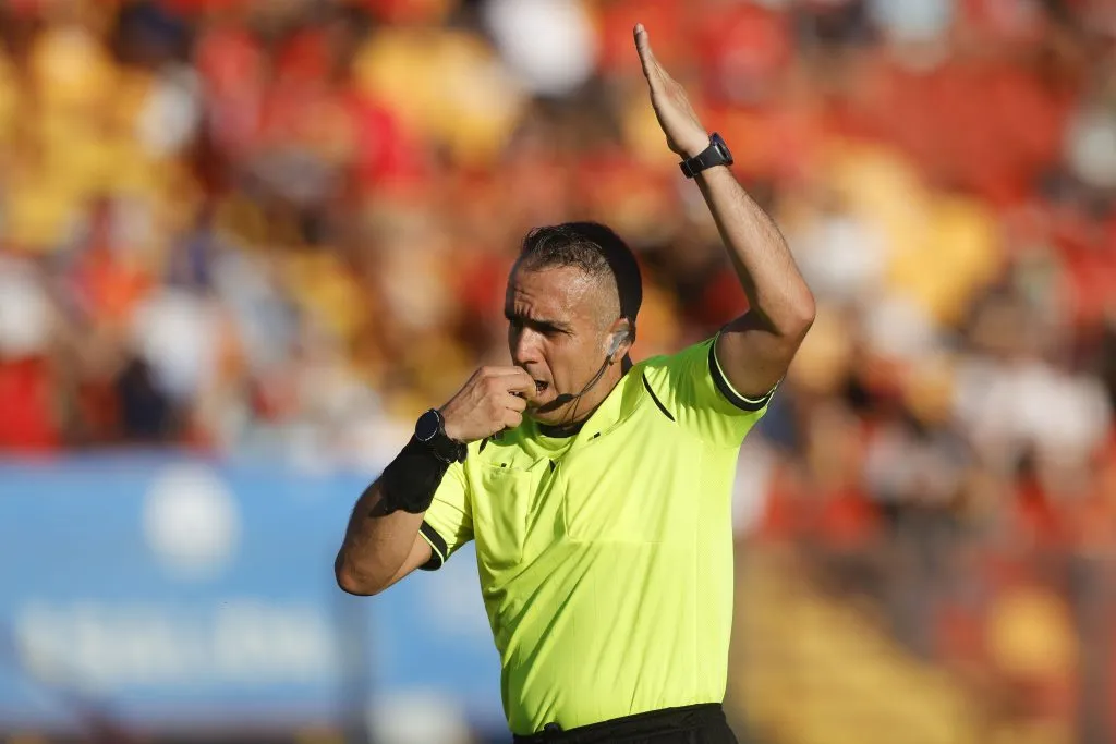 En Unión Española no quedaron conformes con el arbitraje | FOTO: Felipe Zanca/Photosport
