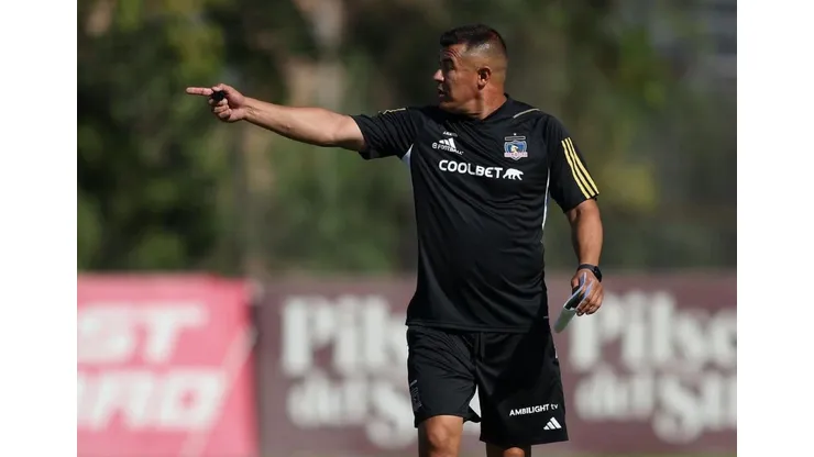 El entrenador Jorge Almirón citó a 18 jugadores para el estreno en el Campeonato Nacional. (Foto: Colo Colo)