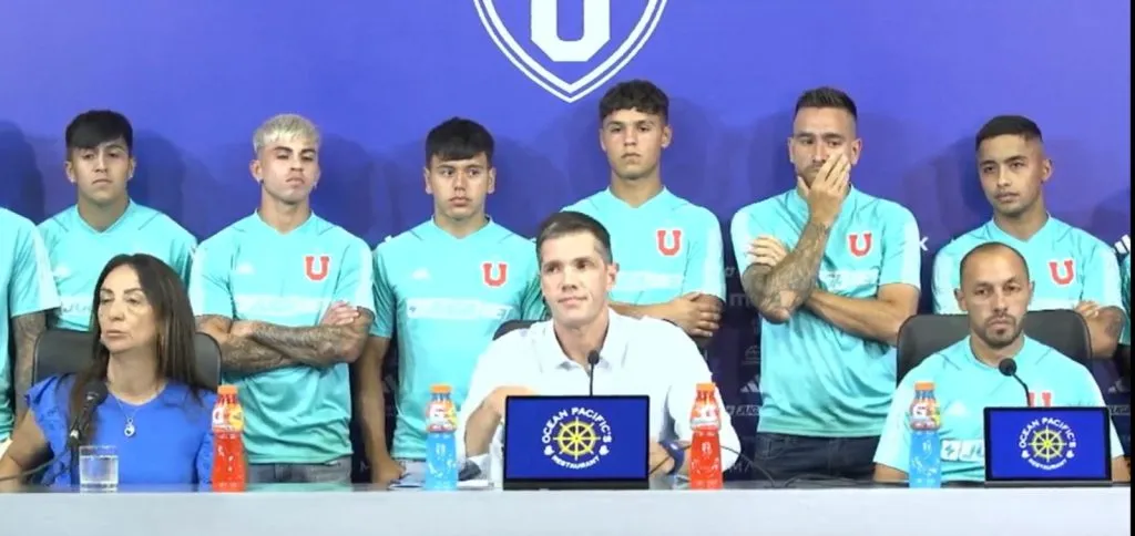 El plantel de la U indignado tras la suspensión del partido | Foto: Captura