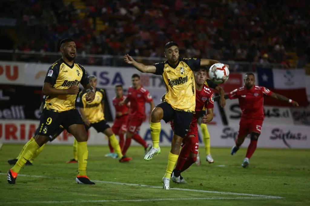 El primer partido del Campeonato Nacional 2024 no tuvo goles. (Foto: Photosport)