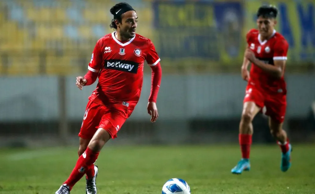 Mathías Vidangossy será parte del plantel de Curicó y debutará ante San Felipe (Foto: Photosport)