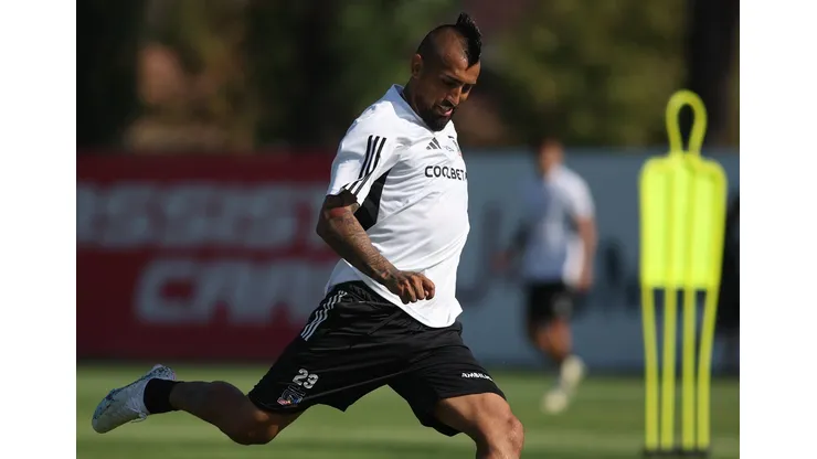 Arturo Vidal será titular este sábado en Colo Colo ante Unión Española. (Foto: Colo Colo)