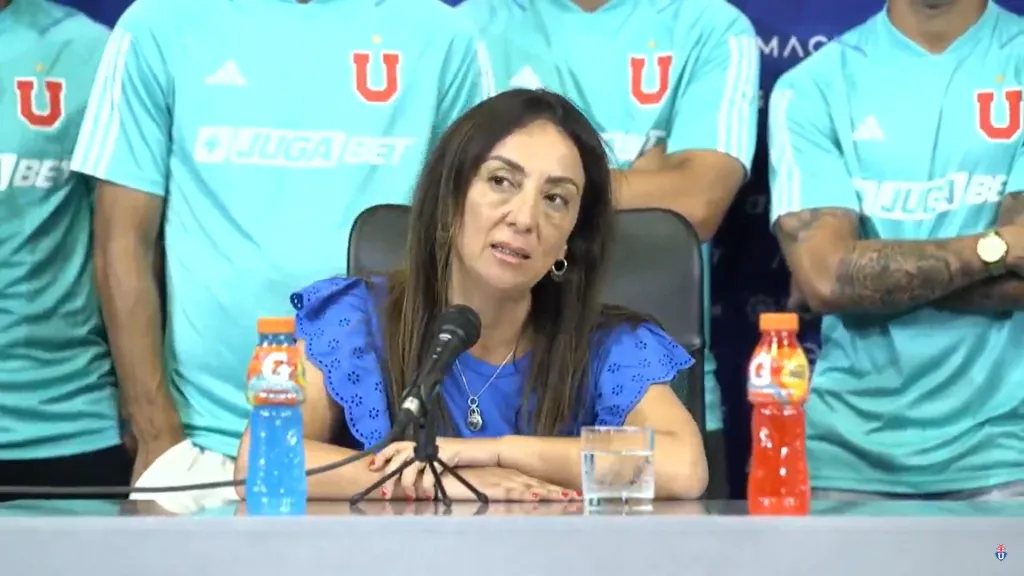 La vicepresidente de Azul Azul, Cecilia Pérez, critica al plan Estadio Seguro. (Foto: Club Universidad de Chile)