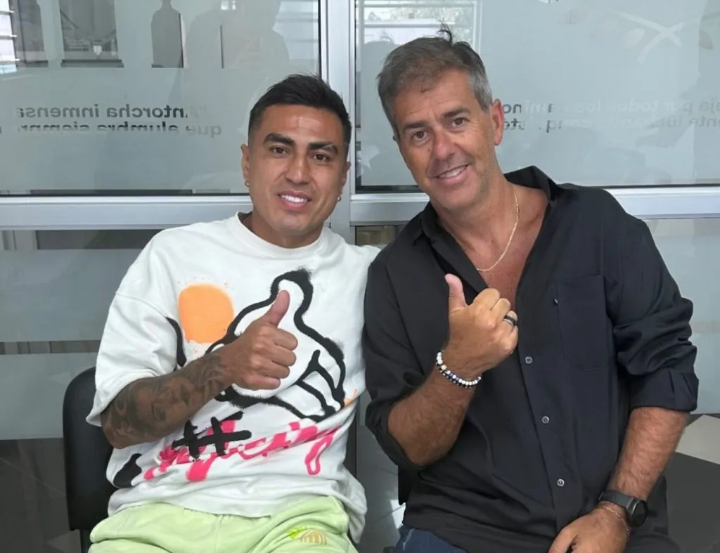 Darío Lezcano junto al representante Regis Marques en el Estadio Monumental. (Foto: Instagram)