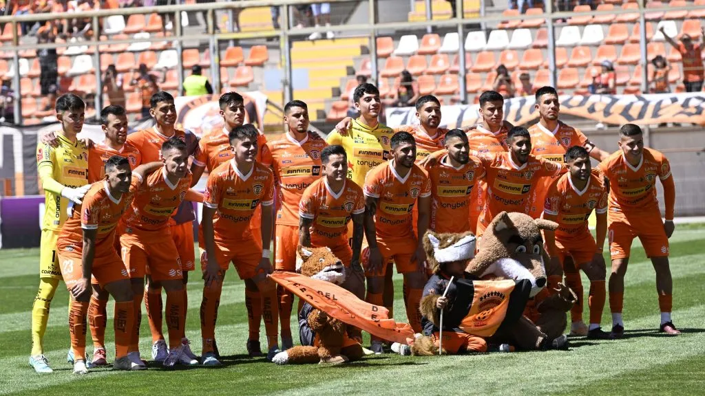 Cobreloa va con todo ante Huachipato y celebran su vuelta a Primera División (Photosport)