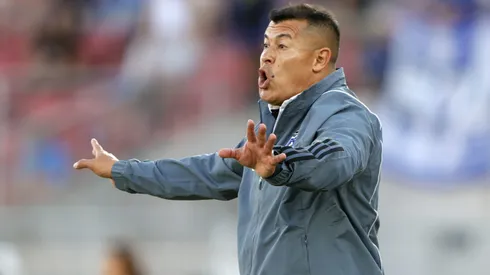 Jorge Almirón debe decidir el reemplazante de Carlos Palacios (Foto: Photosport)