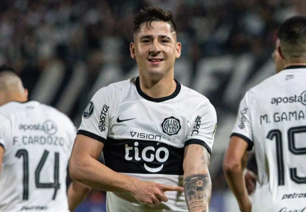 Guillermo Paiva viajó esta jornada a Chile para reforzar a Colo Colo. (Foto: Olimpia)