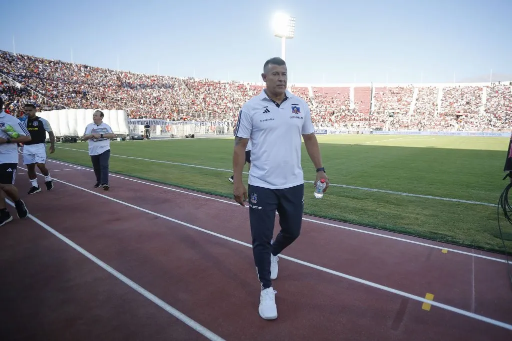 Almiron quiere dejar en el olvido el paso de Quinteros en Colo Colo | FOTO: Felipe Zanca/Photosport