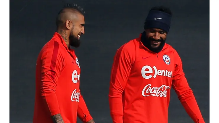 Jean Beausejour destaca el buen nivel de Arturo Vidal. (Foto: Photosport)