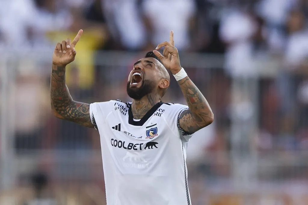 Arturo Vidal redebutó con gol en Colo Colo en su primer partido oficial desde su regreso. (Foto: Photosport)