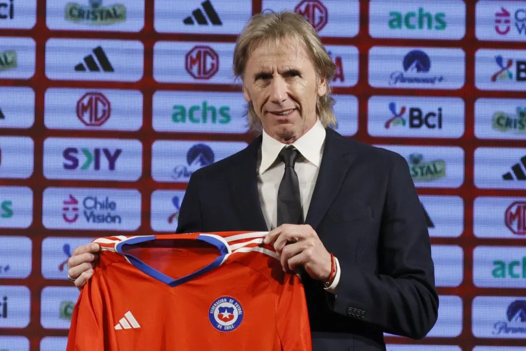 Ricardo Gareca tiene a sus dos primeros rivales para iniciar su era en La Roja (Photosport)
