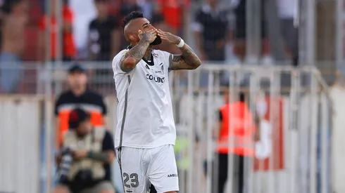 Vidal dedicó su primer gol en su retorno a Colo Colo a Sonia Isaza