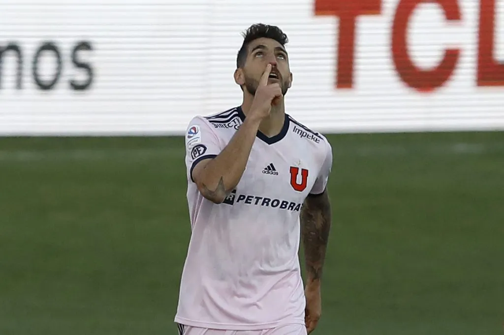 Larrive “se cansó” de hacer goles con la camiseta de la U | FOTO: Dragomir Yankovic/Photosport