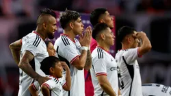 Almirón probó una inédita formación en el Cacique.