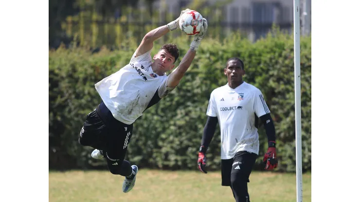 El joven arquero Martín Ballesteros partirá a préstamo desde Colo Colo. (Foto: Colo Colo)