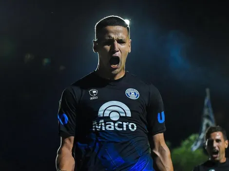 Tardío debut y goles por montón: La historia del delantero Alex Arce que seduce a Colo Colo