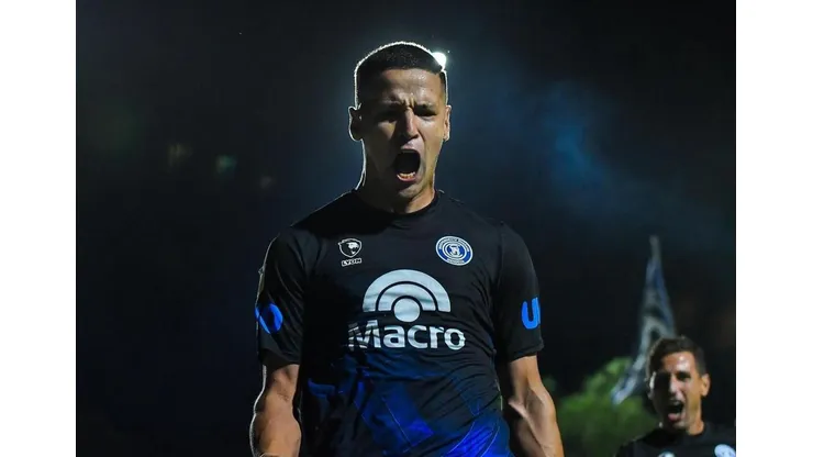 El goleador paraguayo Alex Arce suena en Colo Colo. (Foto: Instagram)