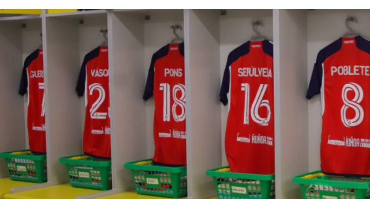 La U ya tendría su camiseta para la temporada 2024.