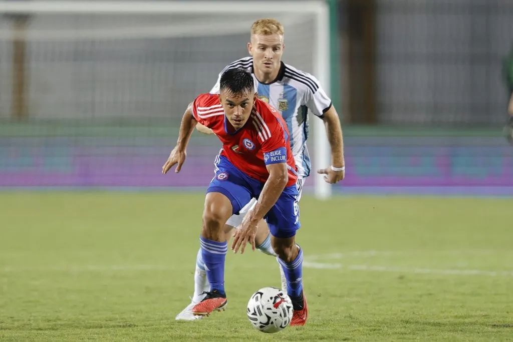 Vicente Pizarro sería el gran damnificado en Colo Colo para la Supercopa. (Foto: Jesús Vargas/Photosport)