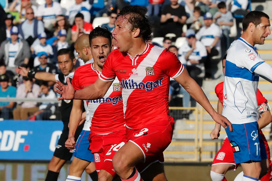El Arcángel del gol con Curicó Unido. | Foto: Photosport