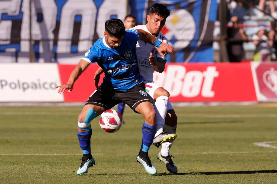 Jimmy Martínez iría al fútbol argentino. | Foto: Photosport