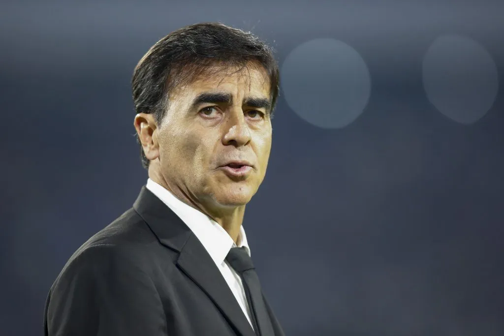 Gustavo Quinteros lo pasa mal con Vélez en el fútbol argentino (Foto: Getty)