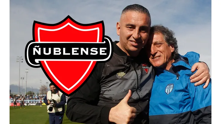 Jaime García le deja buenos deseos a Mario Salas. (Foto: Photosport)