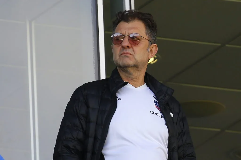 Aníbal Mosa se refiere a las pérdidas en Colo Colo durante su periodo como presidente de Blanco y Negro (Foto: Photosport)