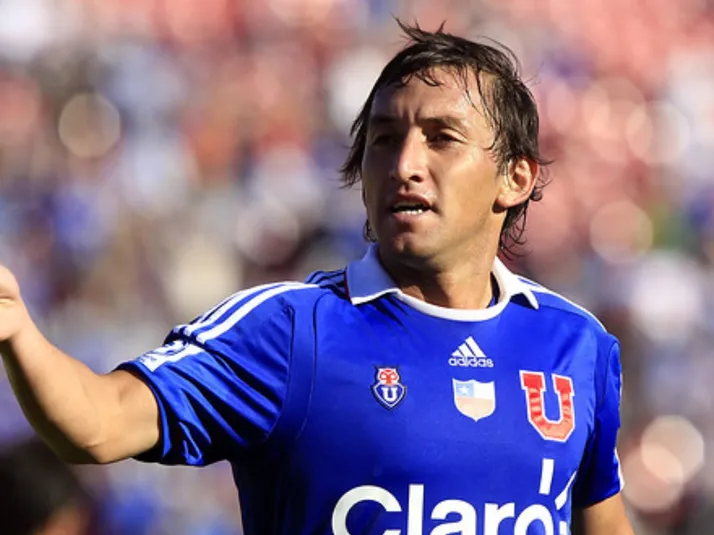 Vargas se la juega y elige a su 9 favorito de la U 2024: "A mí me gusta bastante..."