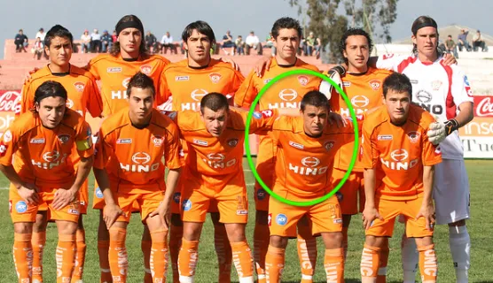 Cornejo jugó con el Chuky González, Eduardo Vargas y Charles Aránguiz. Foto: Redes sociales