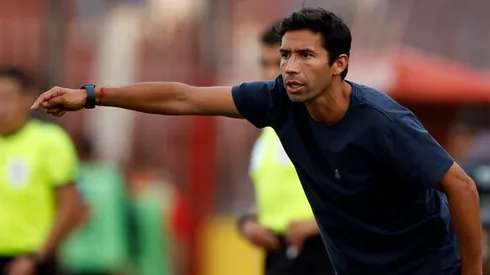 Nicolás Núñez le hace flor de monumento a este jugador en la U. Católica