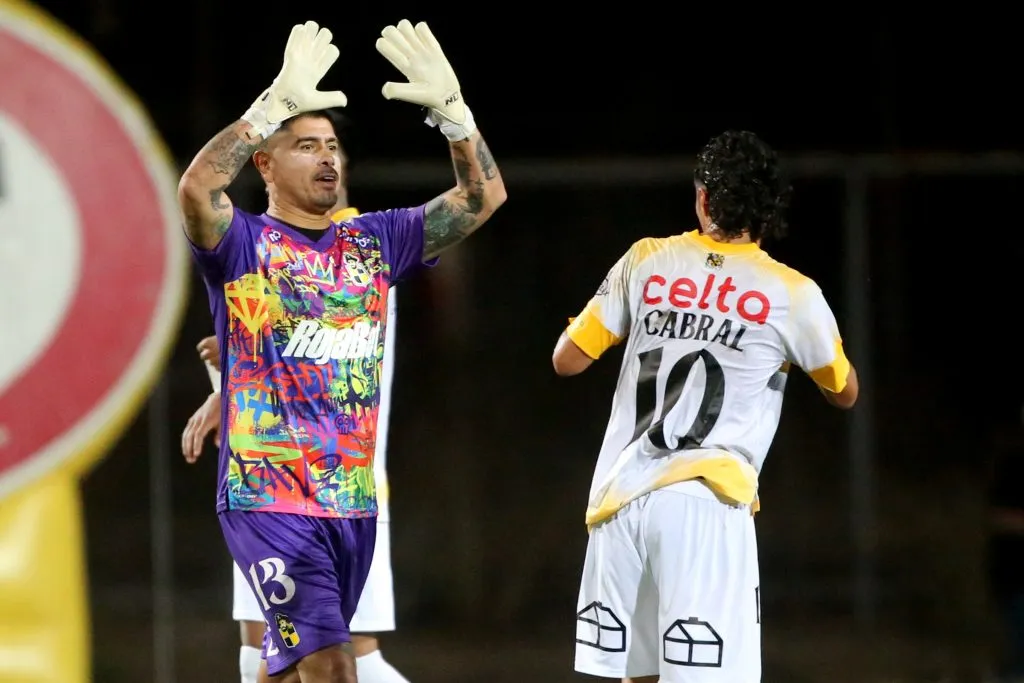 Diego Sánchez y Luciano Cabral, las figuras de Coquimbo Unido (Photosport)