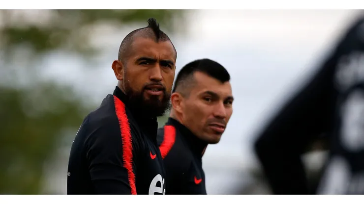 Vidal y Medel siguen siendo titulares en sus respectivos equipos.