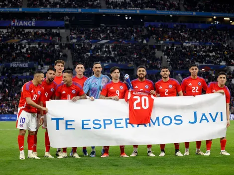 El homenaje de La Roja a Javier Altamirano ante Francia
