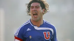 Marcelo Salas recibió conmovedor homenaje en partido de Universidad de Chile.