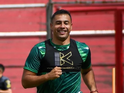 FOTO: Iván Morales se reencuentra con joven figura de Colo Colo en íntima junta de amigos