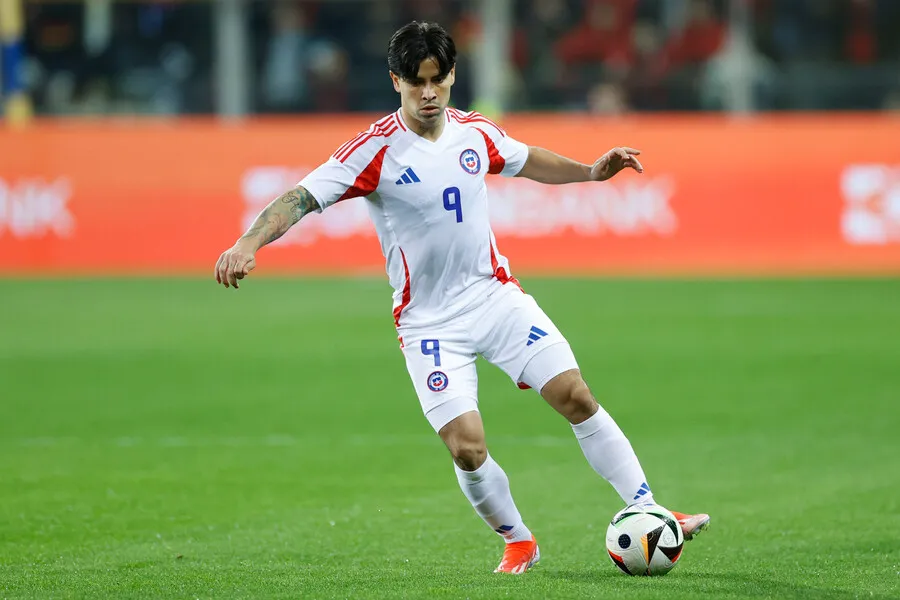 Dávila puso el 3-0 para Chile. | Foto: Photosport