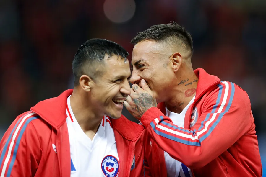 Es probable que el Tigre Gareca mantenga en ataque a Alexis y Vargas ante Francia (Photosport)