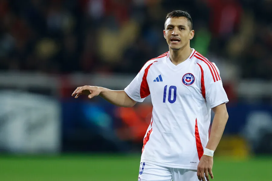 Sotomayor manda a Alexis Sánchez a corregir aspecto clave. | Foto: Photosport