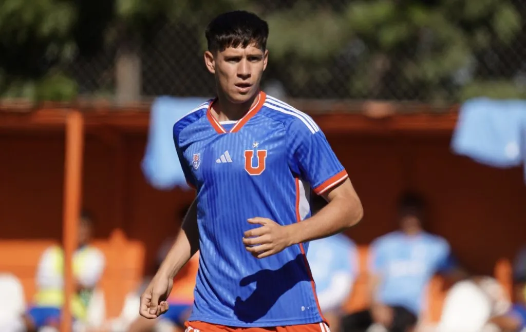 Marco Oroná fue convocado por su país ante su nivel en Universidad de Chile.