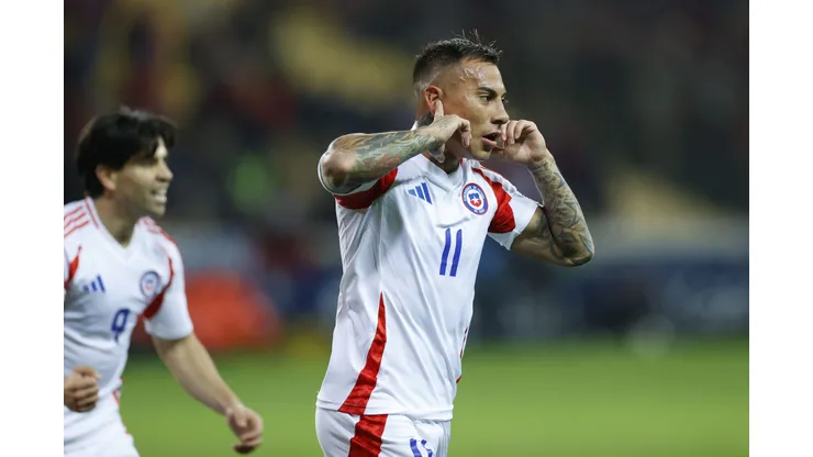 Eduardo Vargas recibió el respaldo de Iván Zamorano.