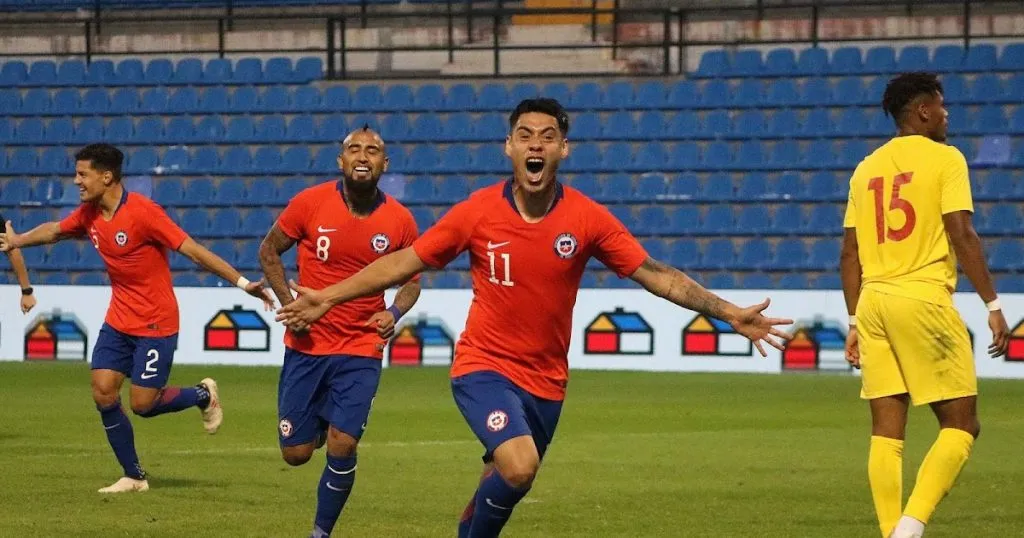 Felipe Mora convirtió uno de los goles chilenos ante Guinea