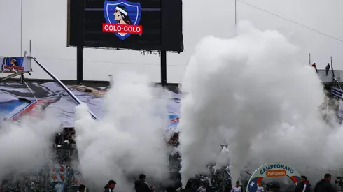 El sector Arica del Monumental fue sancionado con cinco partidos sin público en el Torneo. (Foto: Photosport)