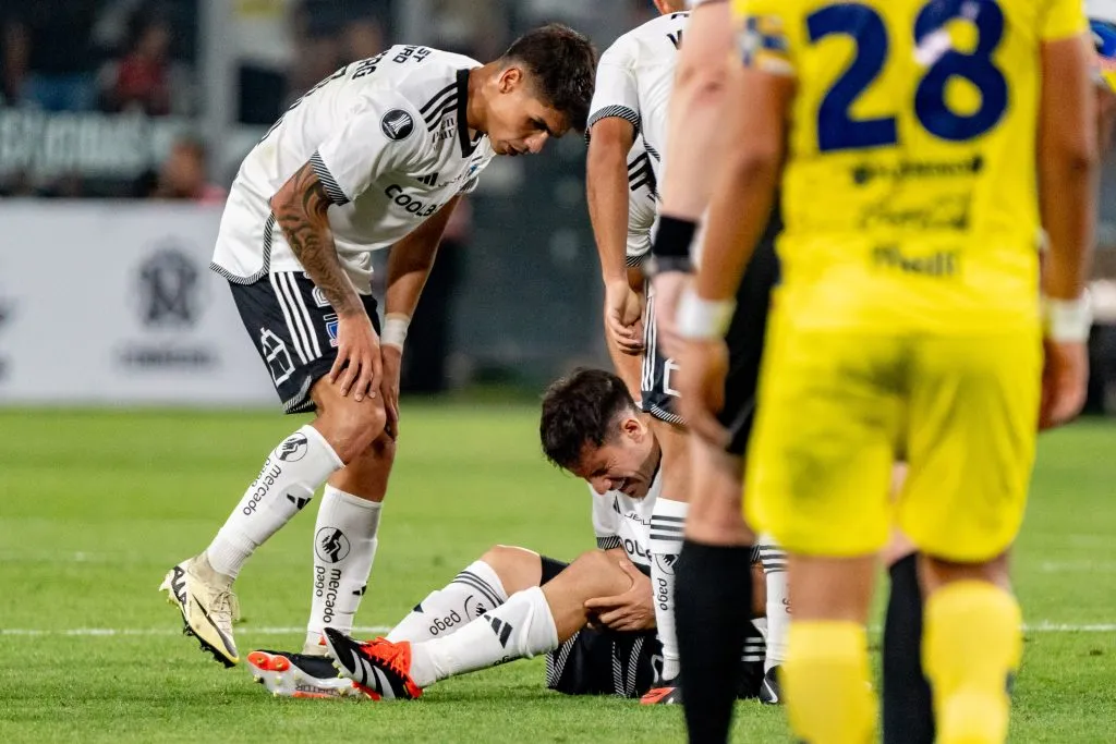 César Fuentes sufrió la grave lesión en el partido de vuelta entre Colo Colo y Sportivo Trinidense por la Fase 3 de la Copa Libertadores 2024. (Foto: Guillermo Salazar)